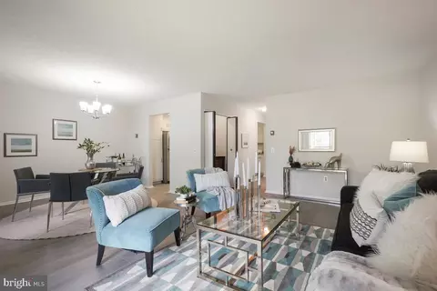 15100 Glade Dr #11-2F, Silver Spring, MD 20906