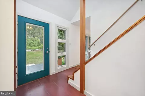 3112 Lee St, Silver Spring, MD 20910 photo 5