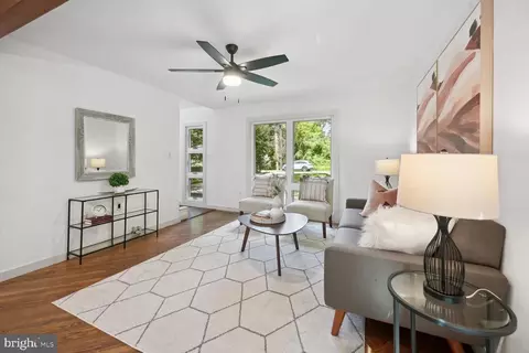 3112 Lee St, Silver Spring, MD 20910 photo 10