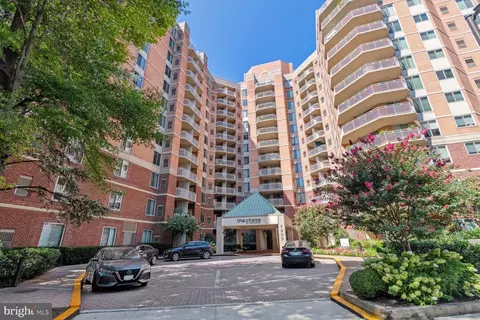 7500 Woodmont Ave #SL06, Bethesda, MD 20814