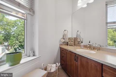 Bath - 9610 Dewitt Dr #B312, Silver Spring, MD 20910 photo 3 of 3
