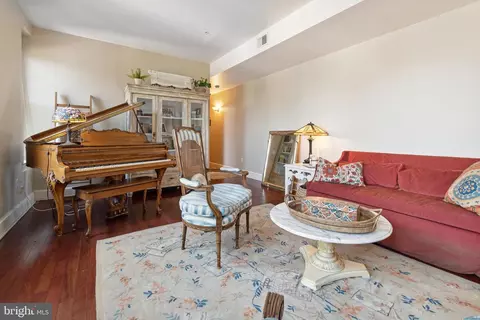Living - 9610 Dewitt Dr #B312, Silver Spring, MD 20910 photo 2 of 3