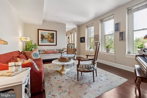 Living - 9610 Dewitt Dr #B312, Silver Spring, MD 20910 photo 1 of 3