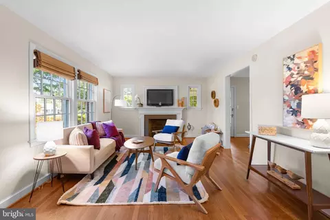218 Saint Lawrence Dr, Silver Spring, MD 20901 photo 9