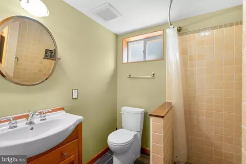 218 Saint Lawrence Dr, Silver Spring, MD 20901 photo 40