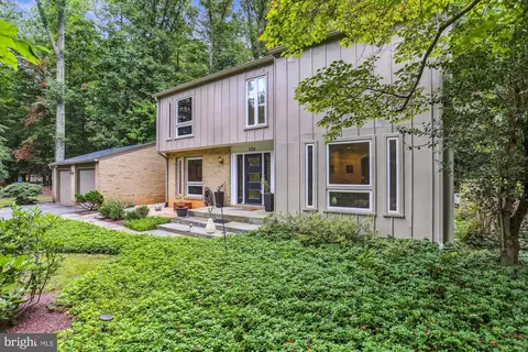 10607 Vantage Ct, Potomac, MD 20854