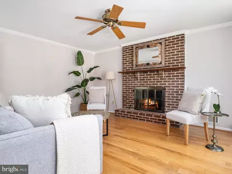 15445 Tindlay St, Silver Spring, MD 20905 photo 5
