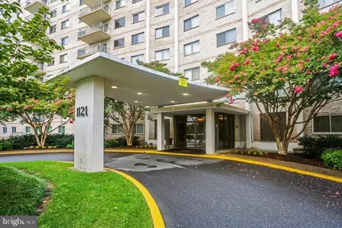 1121 University Blvd W #702-B, Silver Spring, MD 20902