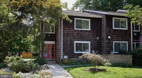 296 New Mark Esplanade, Rockville, MD 20850