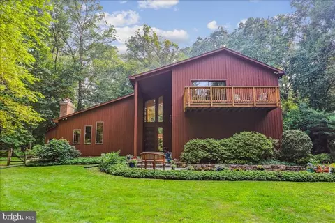 8112 Plum Creek Dr, Gaithersburg, MD 20882