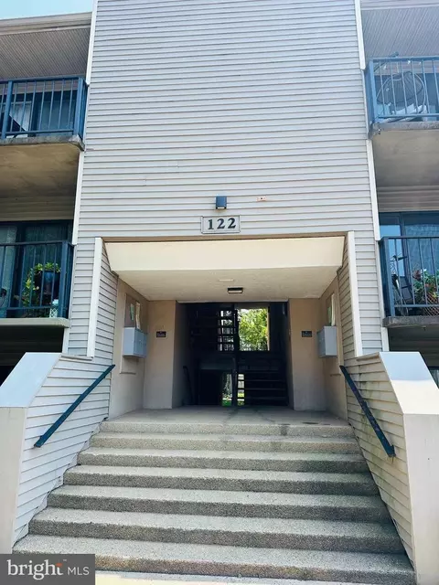 122 Duvall Ln #136-104, Gaithersburg, MD 20877