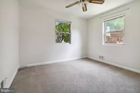 2305 Douglas Ct, Silver Spring, MD 20902 photo 9