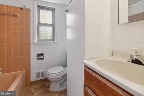2305 Douglas Ct, Silver Spring, MD 20902 photo 18
