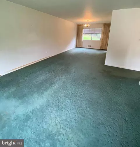 1301 Xaveria Dr, Silver Spring, MD 20903 photo 11