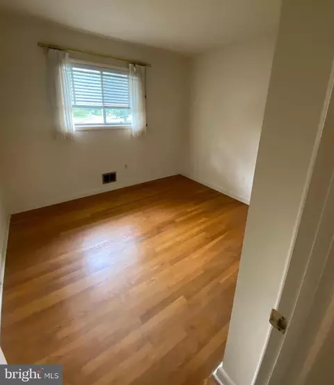 1301 Xaveria Dr, Silver Spring, MD 20903 photo 18