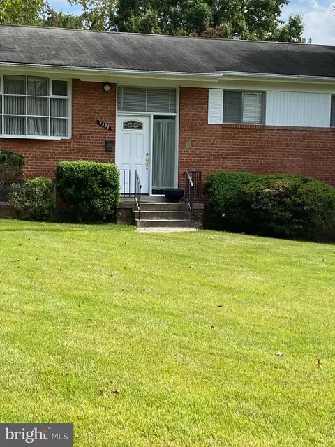 1301 Xaveria Dr, Silver Spring, MD 20903 photo 2