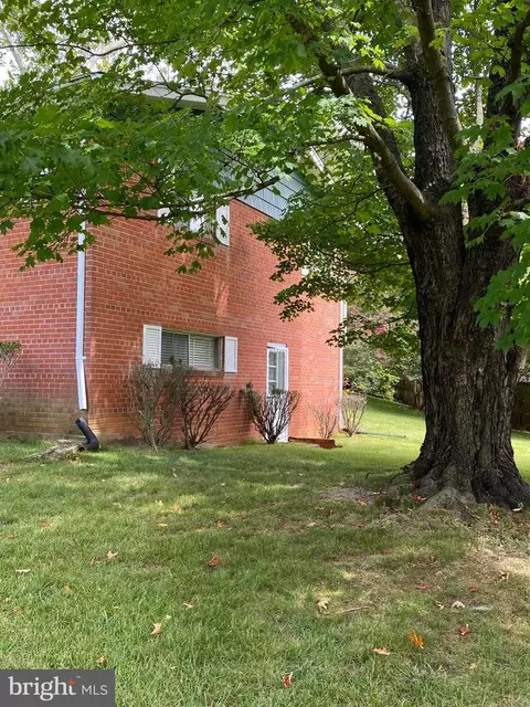 1301 Xaveria Dr, Silver Spring, MD 20903 photo 4