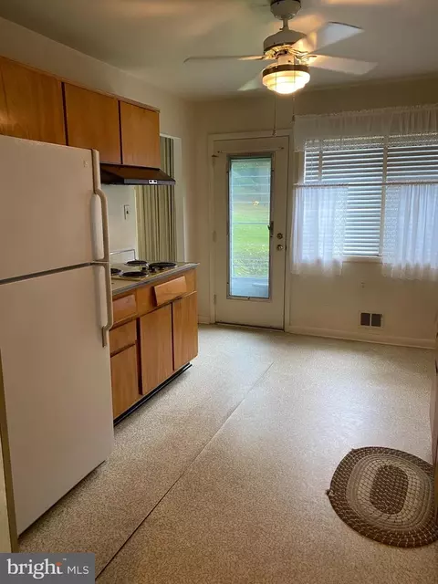 1301 Xaveria Dr, Silver Spring, MD 20903 photo 8