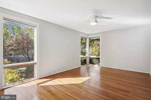 3913 Rickover Rd, Silver Spring, MD 20902 photo 15