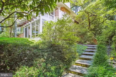 3913 Rickover Rd, Silver Spring, MD 20902 photo 2