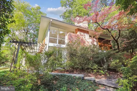 3913 Rickover Rd, Silver Spring, MD 20902