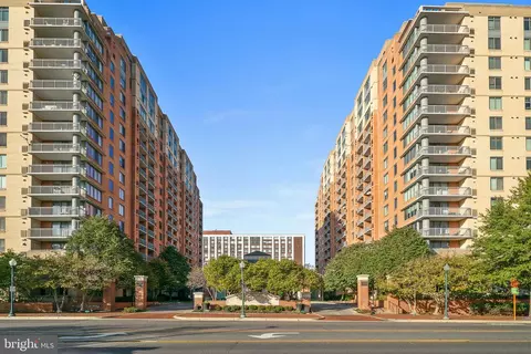 11710 Old Georgetown Rd #810, Rockville, MD 20852