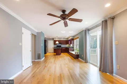 1641 Featherwood St, Silver Spring, MD 20904 photo 9