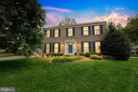 1641 Featherwood St, Silver Spring, MD 20904