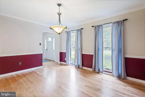 1641 Featherwood St, Silver Spring, MD 20904 photo 4
