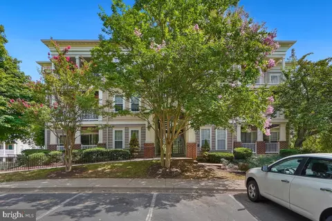 13112 Millhaven Pl #3-B, Germantown, MD 20874