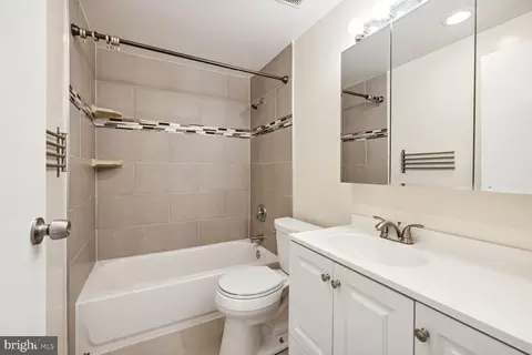 9701 Fields Rd #502, Gaithersburg, MD 20878 photo 15