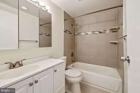 9701 Fields Rd #502, Gaithersburg, MD 20878 photo 14