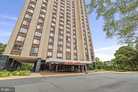 9701 Fields Rd #502, Gaithersburg, MD 20878