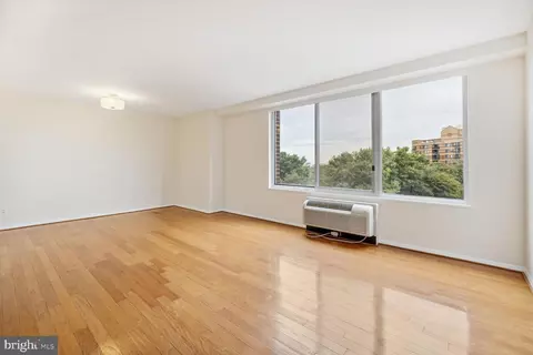 9701 Fields Rd #502, Gaithersburg, MD 20878 photo 5