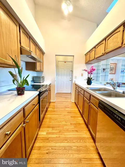 2601 Camelback Ln #12-10, Silver Spring, MD 20906 photo 18
