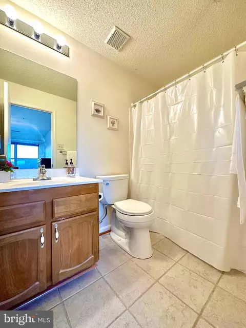 2601 Camelback Ln #12-10, Silver Spring, MD 20906 photo 14