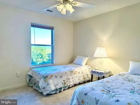 2601 Camelback Ln #12-10, Silver Spring, MD 20906 photo 15