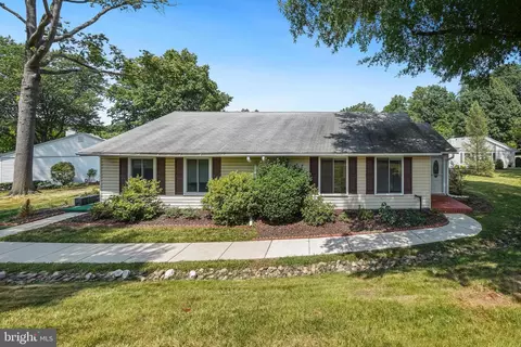 14700 Lindsey Ln #221-A, Silver Spring, MD 20906