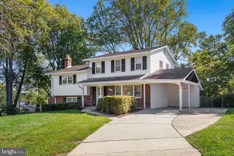 5500 Amesfield Ct, Rockville, MD 20853