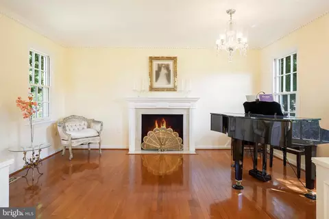 14716 Silverstone Dr, Silver Spring, MD 20905 photo 7