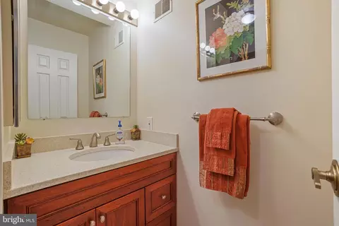 14716 Silverstone Dr, Silver Spring, MD 20905 photo 34