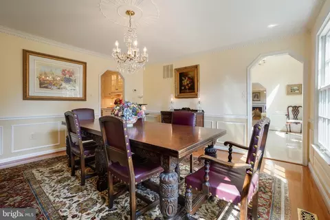 14716 Silverstone Dr, Silver Spring, MD 20905 photo 9