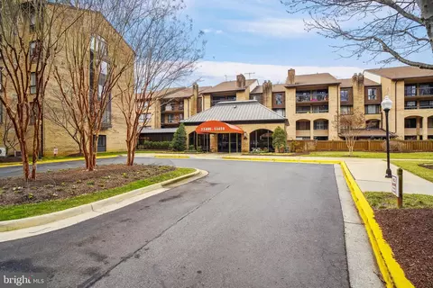 11410 Strand Dr #R-115, Rockville, MD 20852