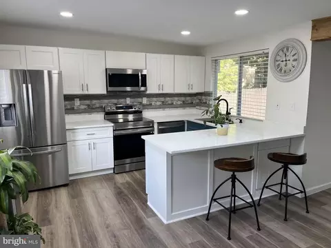 810 Hollywood Ave, Silver Spring, MD 20904 photo 4