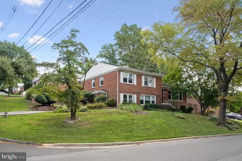 8923 2nd Ave, Silver Spring, MD 20910 photo 2
