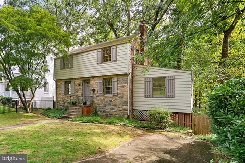 248 Whitmoor Ter, Silver Spring, MD 20901 photo 2