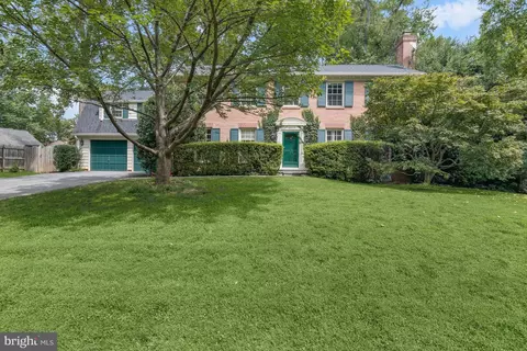 10613 Gainsborough Rd, Potomac, MD 20854