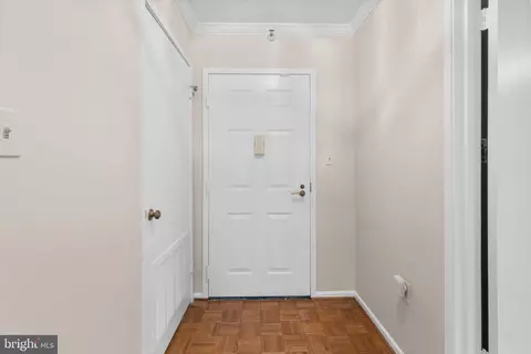 15107 Interlachen Dr #2-418, Silver Spring, MD 20906 photo 5