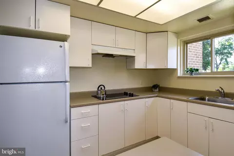 3474 Gleneagles Dr #79-B, Silver Spring, MD 20906 photo 23