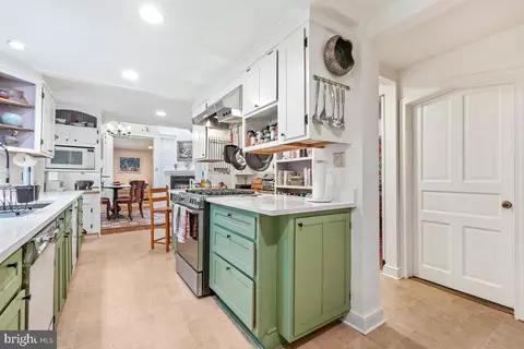 2801 Barker St, Silver Spring, MD 20910 photo 13